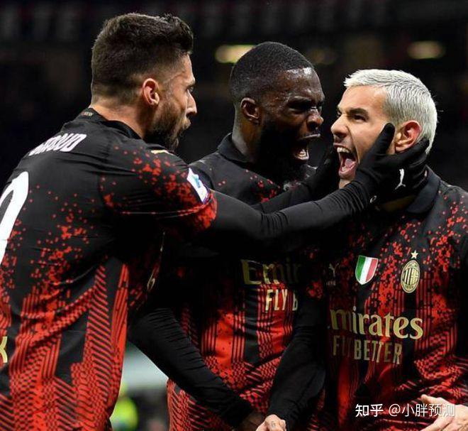 那不勒斯与AC米兰大战在即，谁能笑到最后