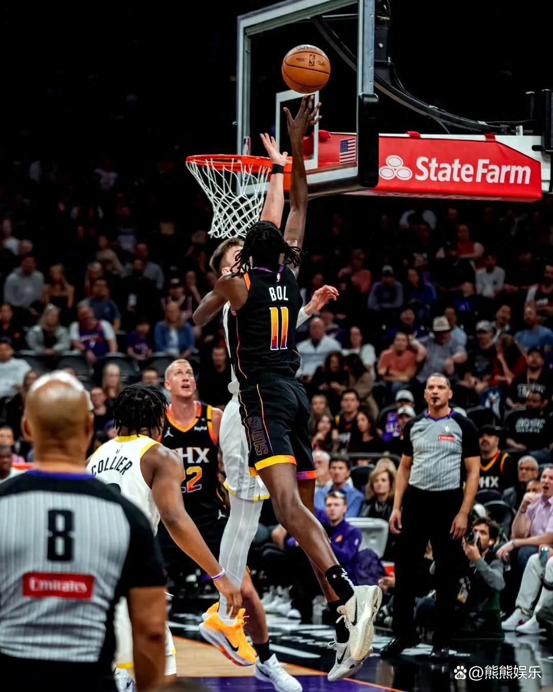 马刺两分险胜雷霆，连续三场告捷升至西部前四