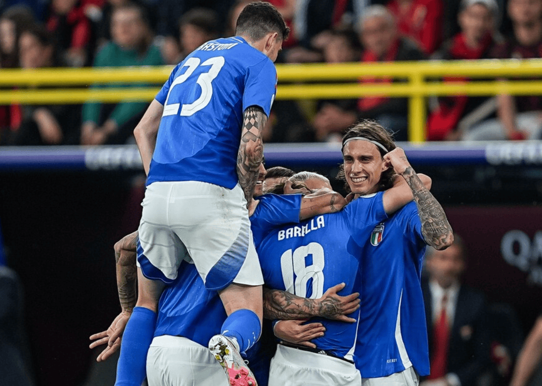 乌克兰队实现逆袭，冉冉升起欧洲杯决赛希望的简单介绍