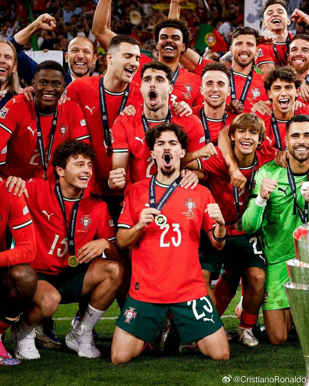 包含葡萄牙队碾压德国队，林高远扛起全队的词条