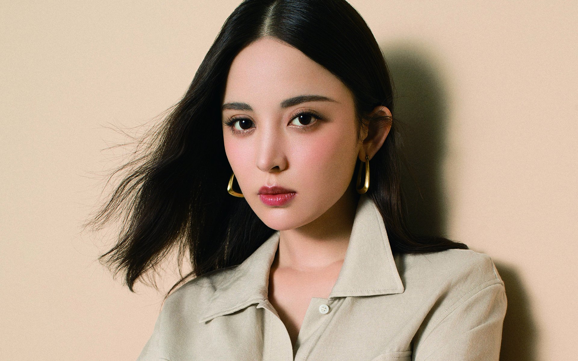 地理老师口误后，全班用足球重画了世界地图