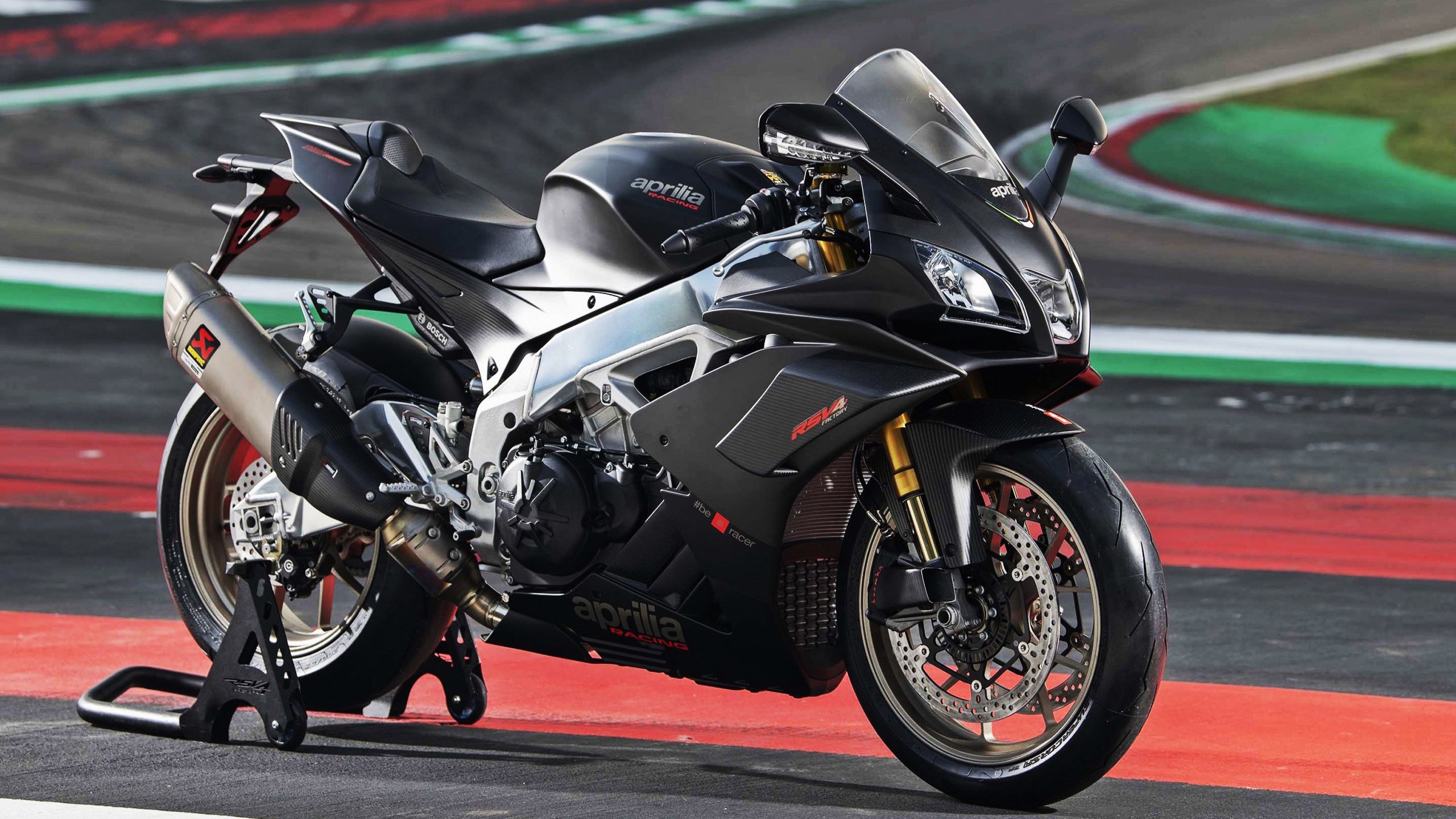 当紫百合被青春风暴斩落，世界排名争夺战被维尼修斯接管